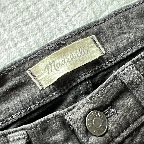 LIKE NEW • Madewell Roadtripper Skinny Jeans in Bennett Black • Women’s Size 25 - Picture 10 of 16